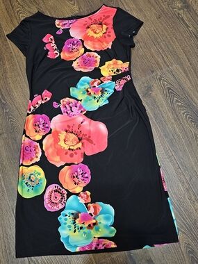 Madison Leigh Women’s Black Floral Sheath Dress Cap Sleeve Size 12 Stretch